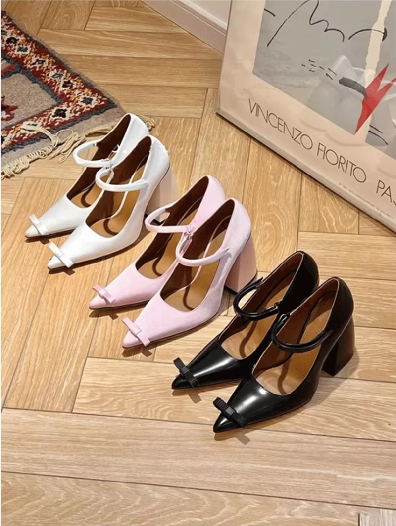 Vintage Collectible Shoes - 우아한 포인티드 토 멀티 컬러 메리